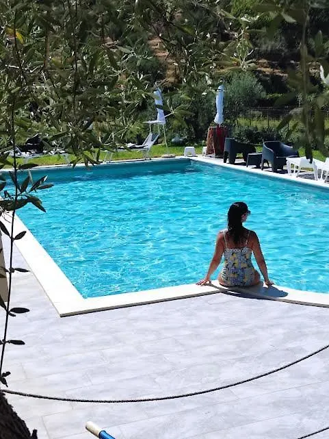 Bed & Breakfast Tacco E Punta Bed&Breakfast Grisi Italia