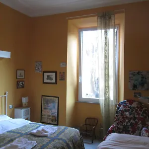 https://casa-particular-25rooms.it-romehotels.com